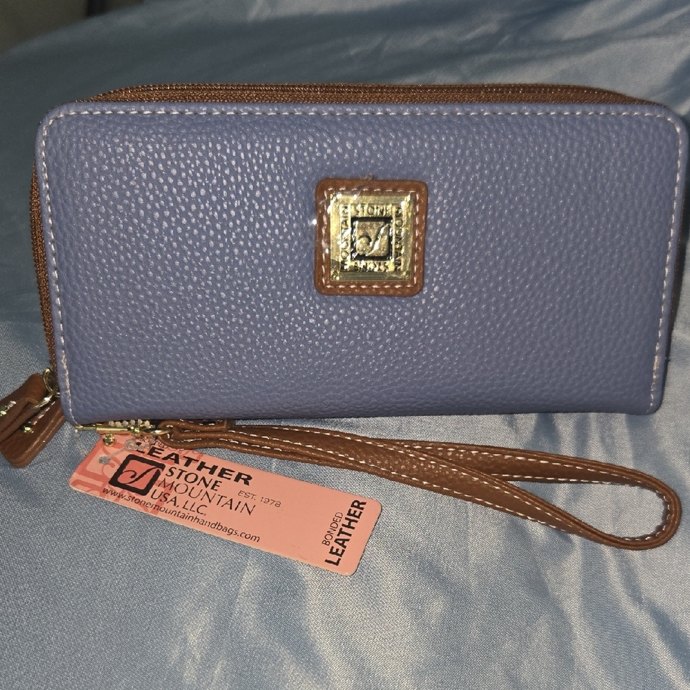 Stone Mountain Accessories Lavender Leather Wristlet